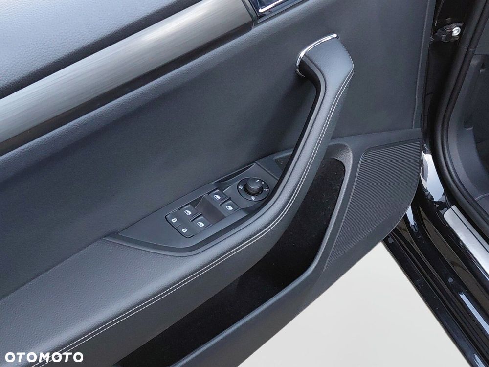 Skoda Superb 2.0 TDI SCR Style DSG - 21