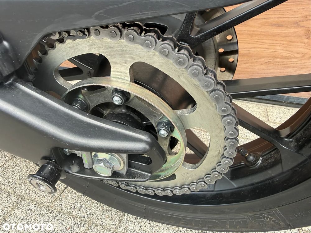 Yamaha MT - 16