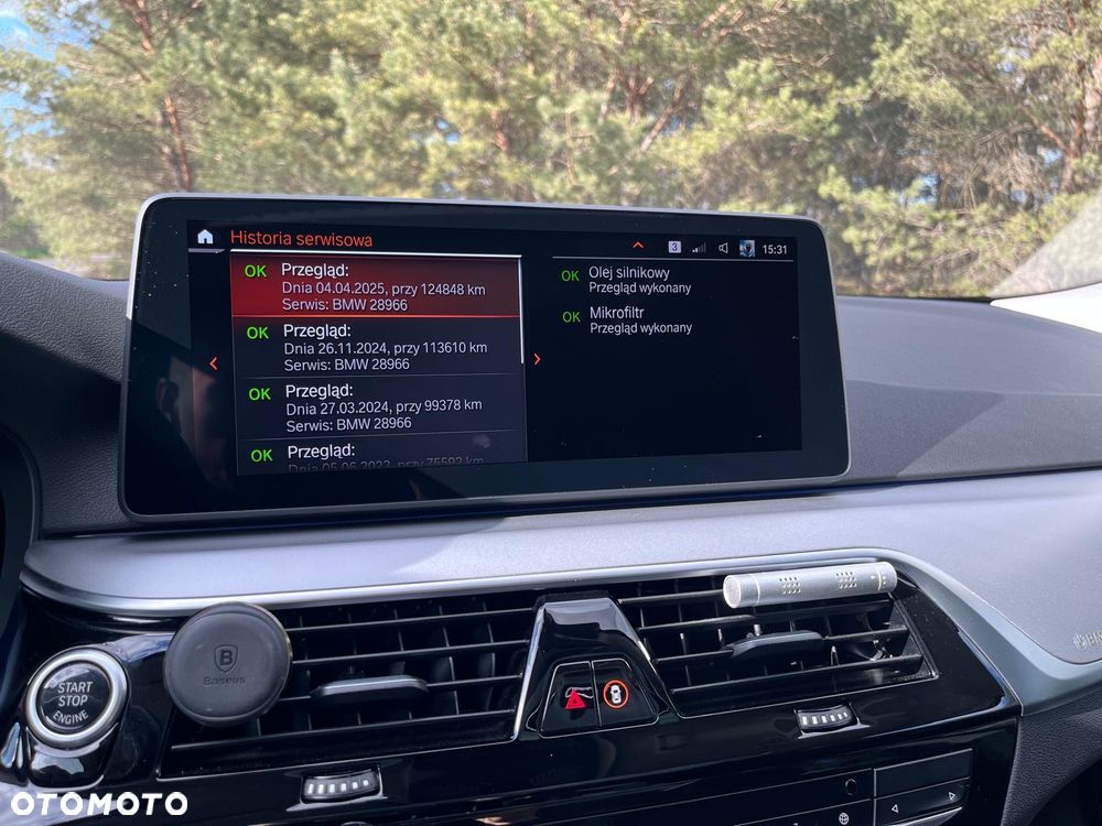 BMW Seria 5 520d Luxury Line sport - 34