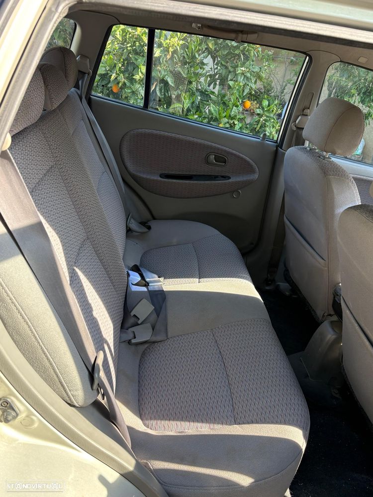 Kia Rio Sedan 1.3 LS Confort - 6