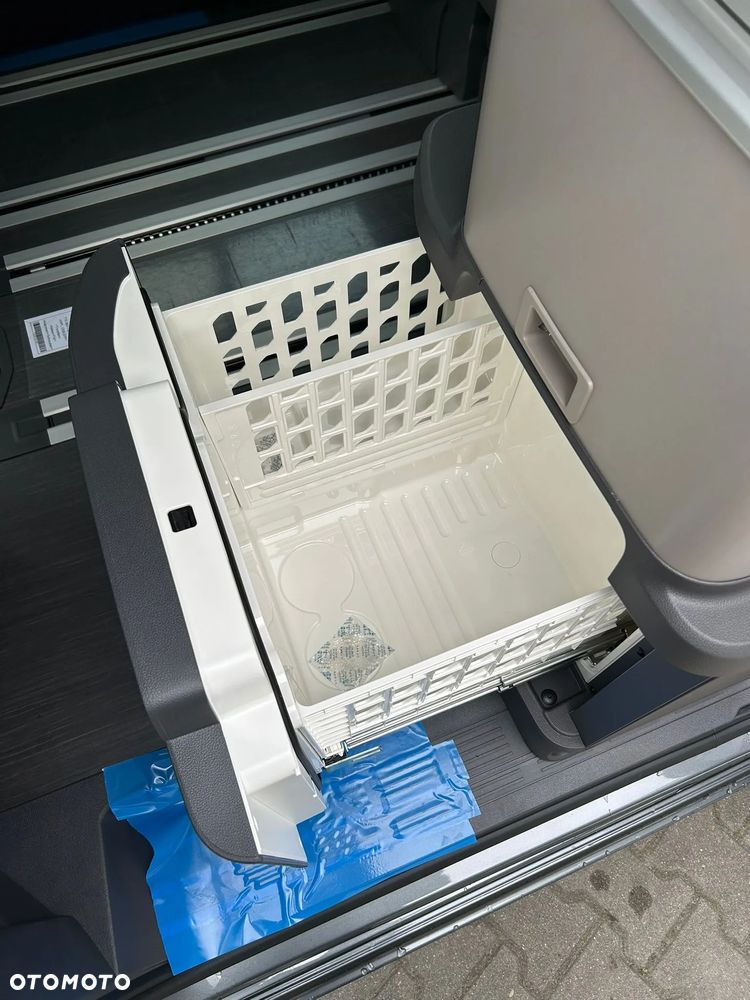 Volkswagen California - 38
