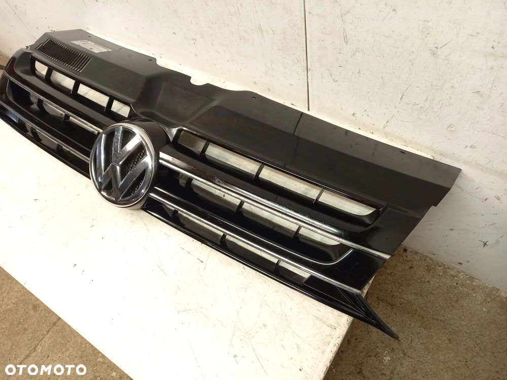 Vw T5 Multivan 7E5 7E0 grill atrapa + znaczek - 2