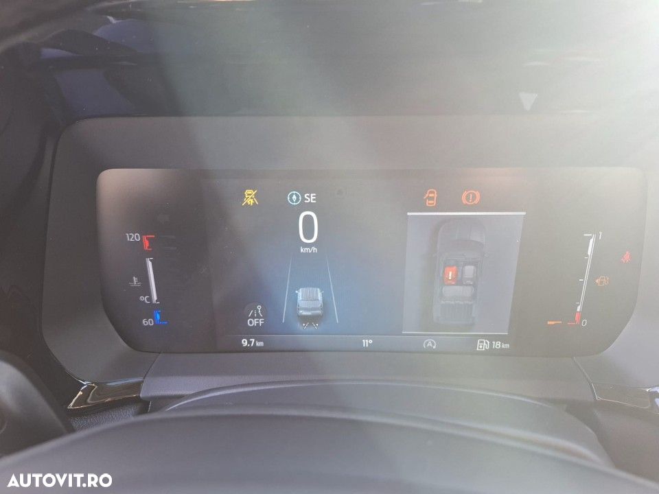 Ford Transit Courier - 16