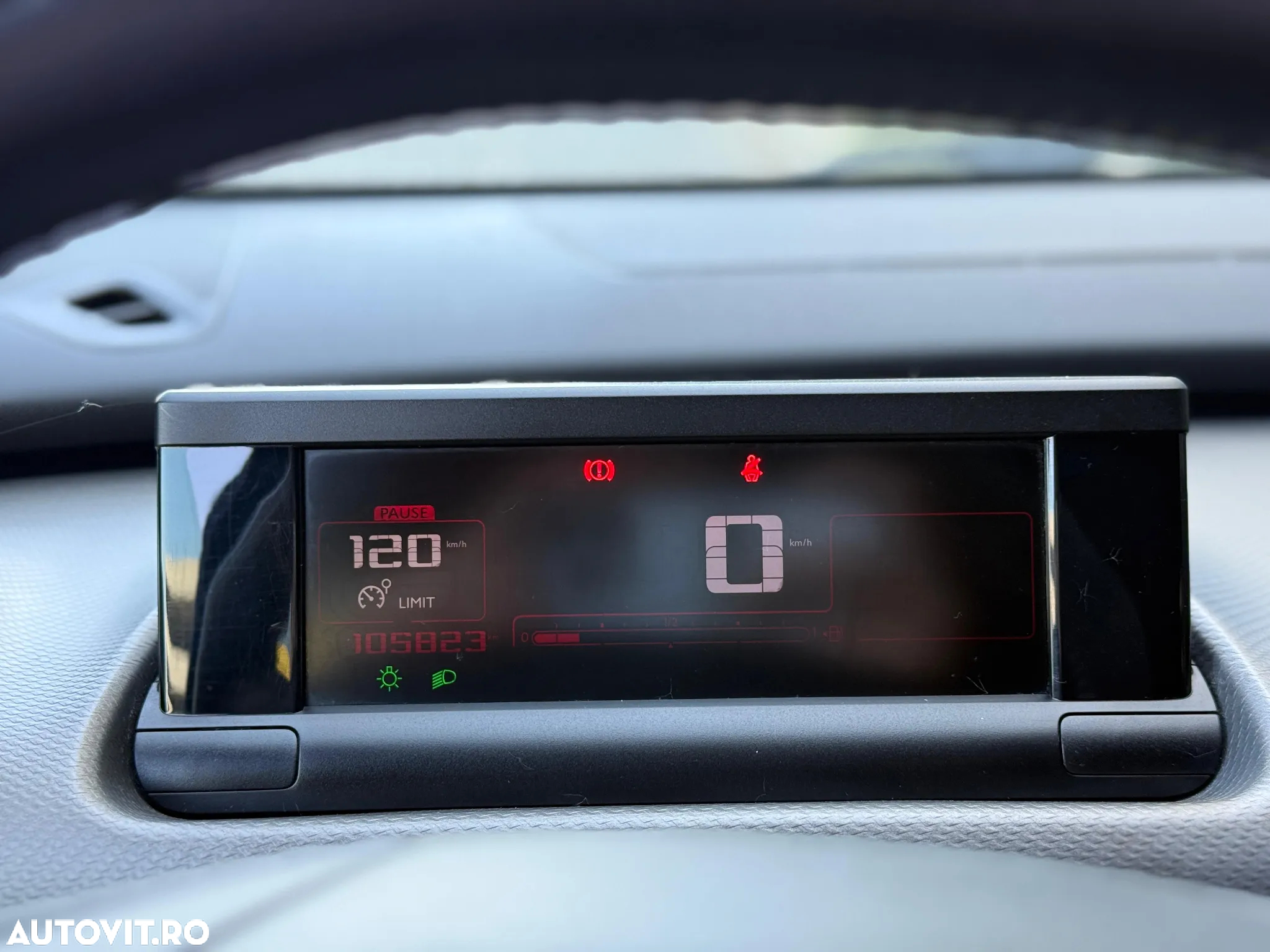 Citroën C4 Cactus PureTech 82 Shine - 11
