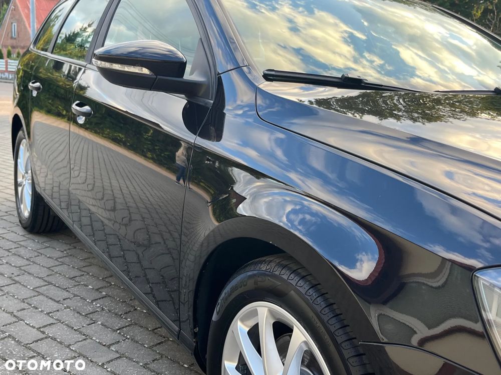 Volkswagen Passat 2.0 TDI DPF Highline - 28