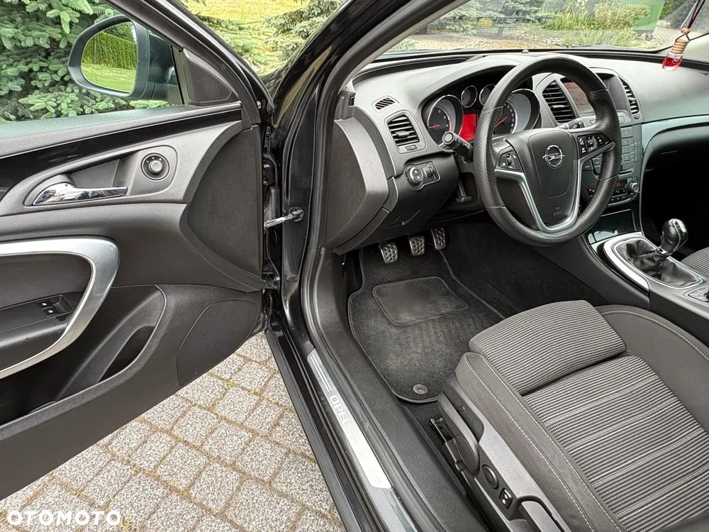 Opel Insignia 2.0 Turbo Design Edition - 13