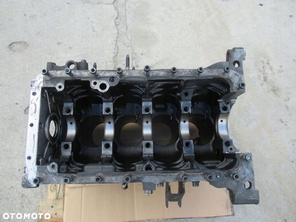 BLOK SILNIKA G6DG D4204T FORD KUGA MK1 2.0 TDCI - 1