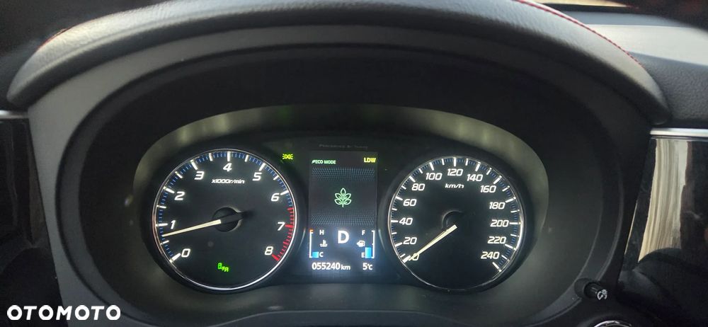 Mitsubishi Outlander - 25