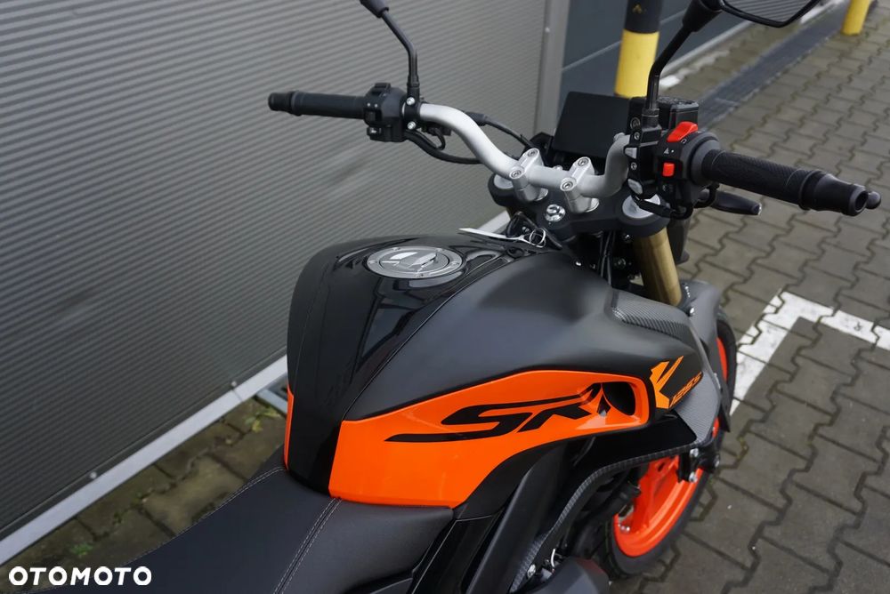 QJMOTOR SRK 125S - 6