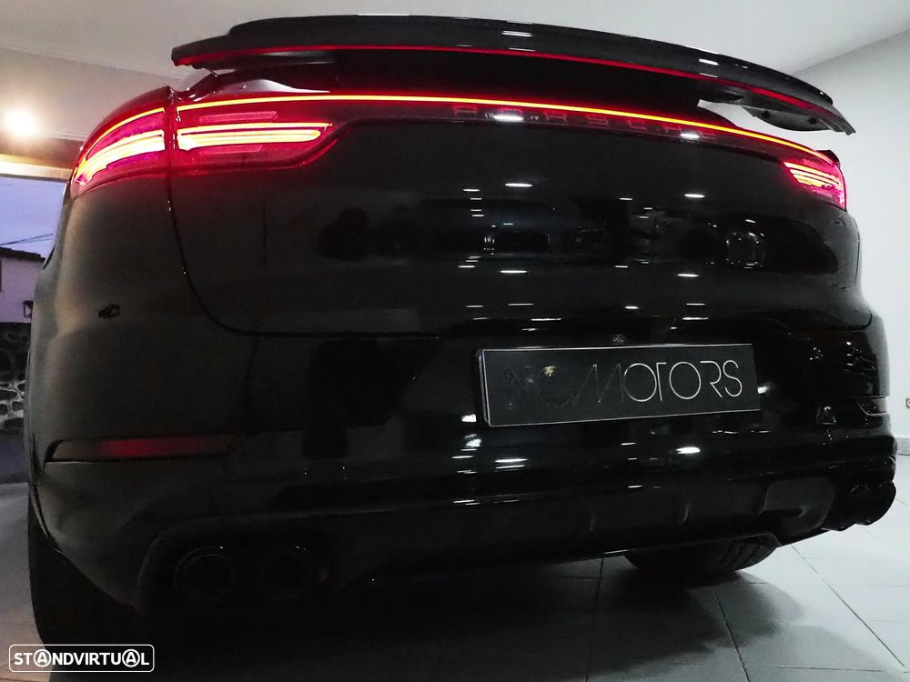 Porsche Cayenne Coupé E-Hybrid Tiptronic S Platinum Edition - 13