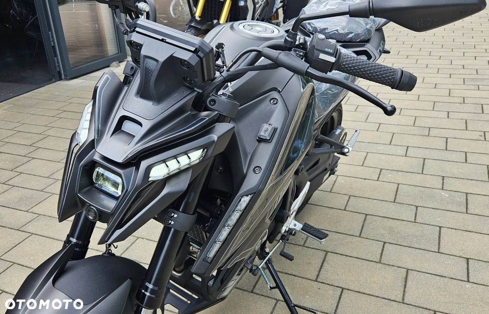 VOGE R125S - 10