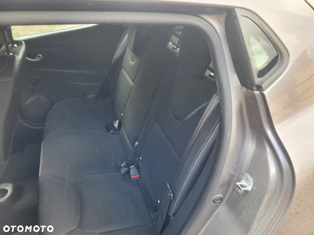 Renault Clio dCi 90 EDC Luxe - 16
