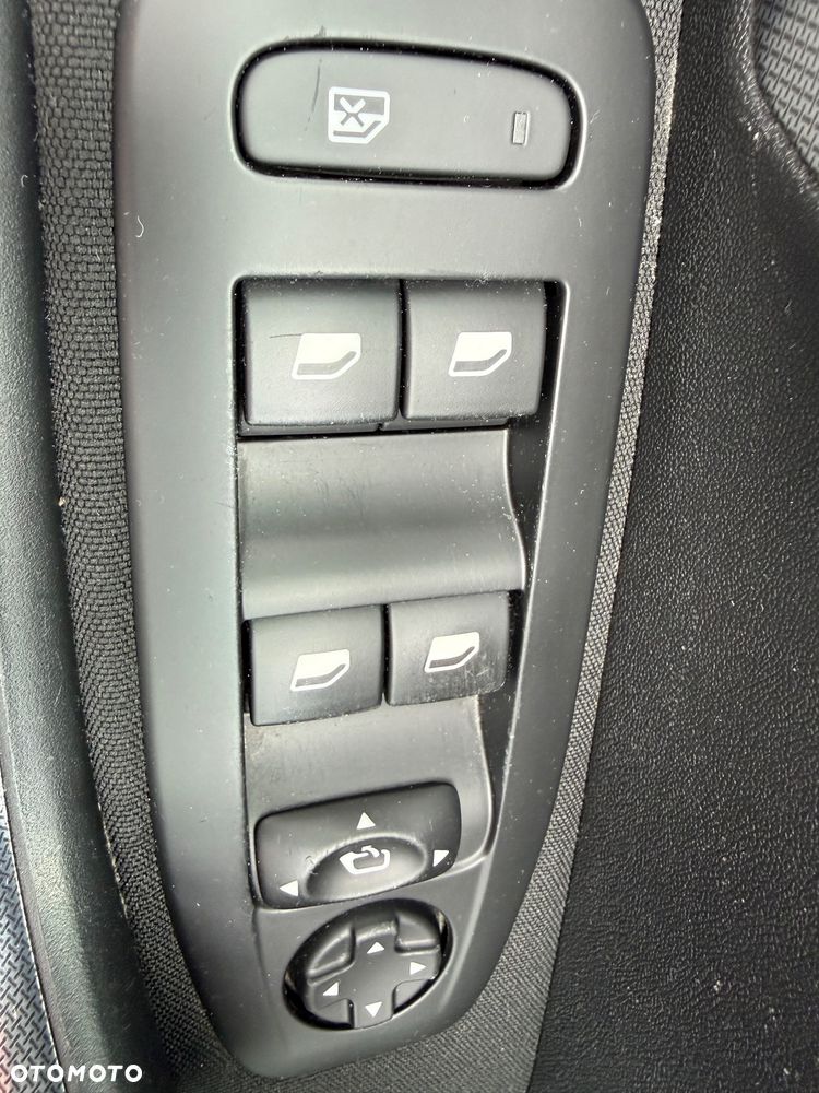 Peugeot 2008 PureTech 82 Style - 33