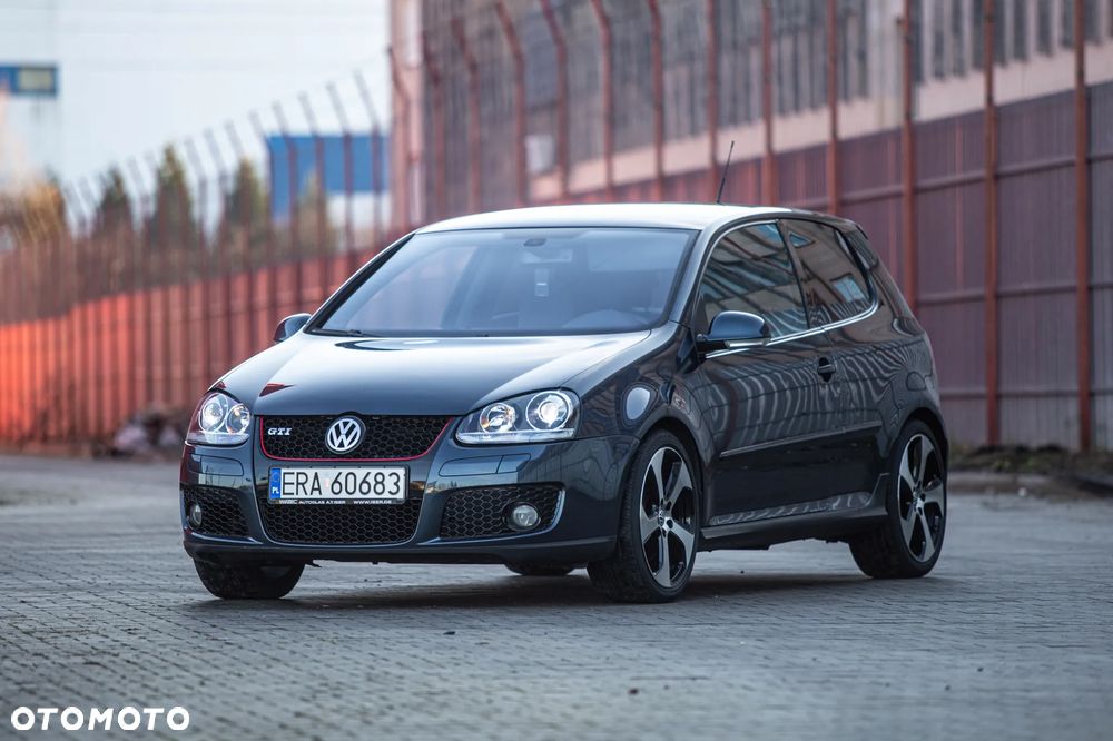 Volkswagen Golf 2.0 GTI - 2