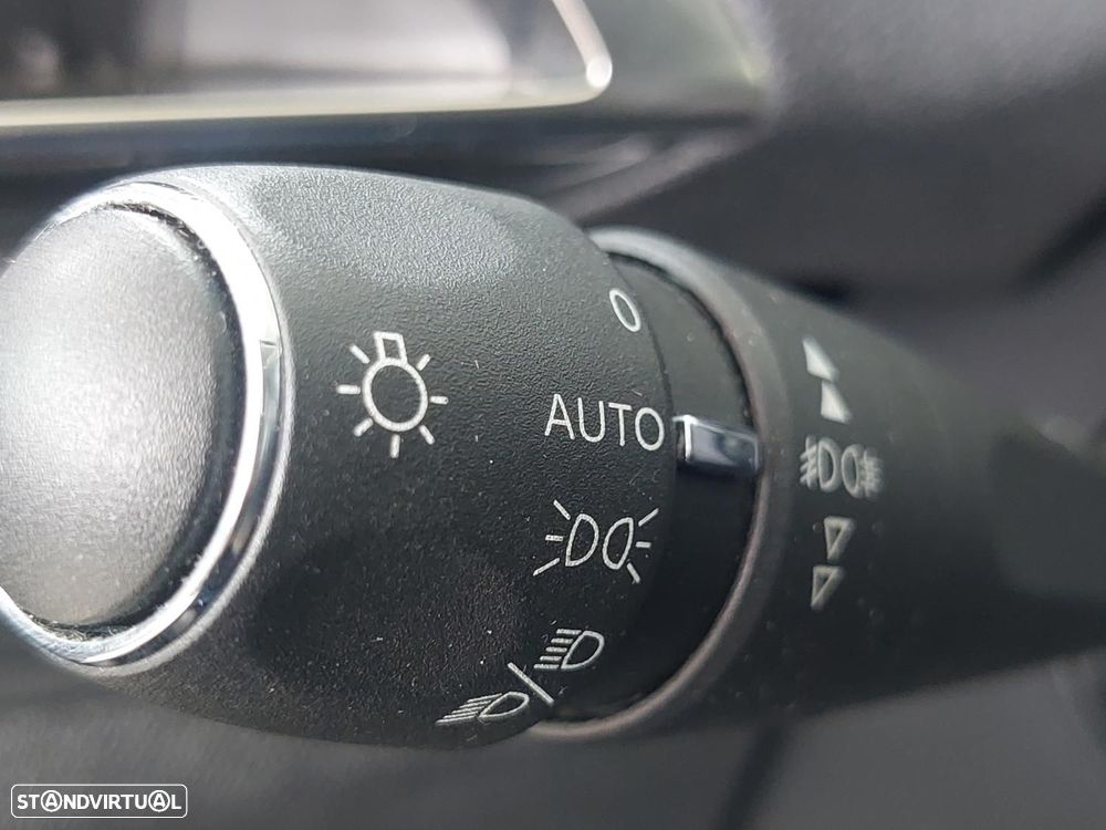 Peugeot 3008 1.5 BlueHDi Allure - 18