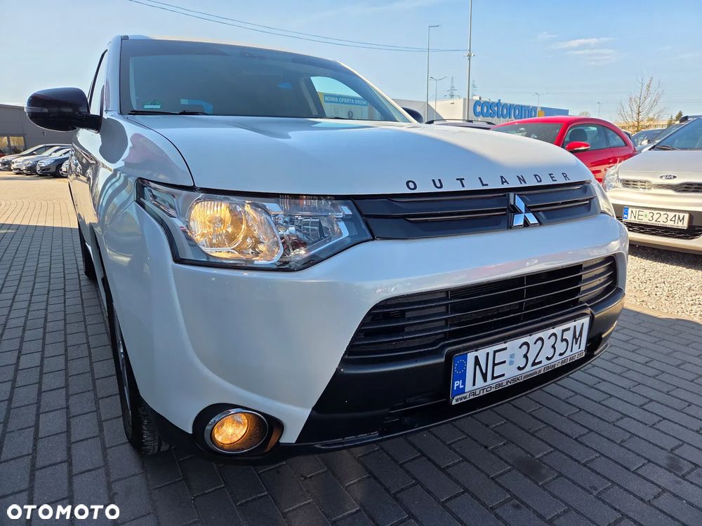 Mitsubishi Outlander 2.0 City Style 2WD - 2