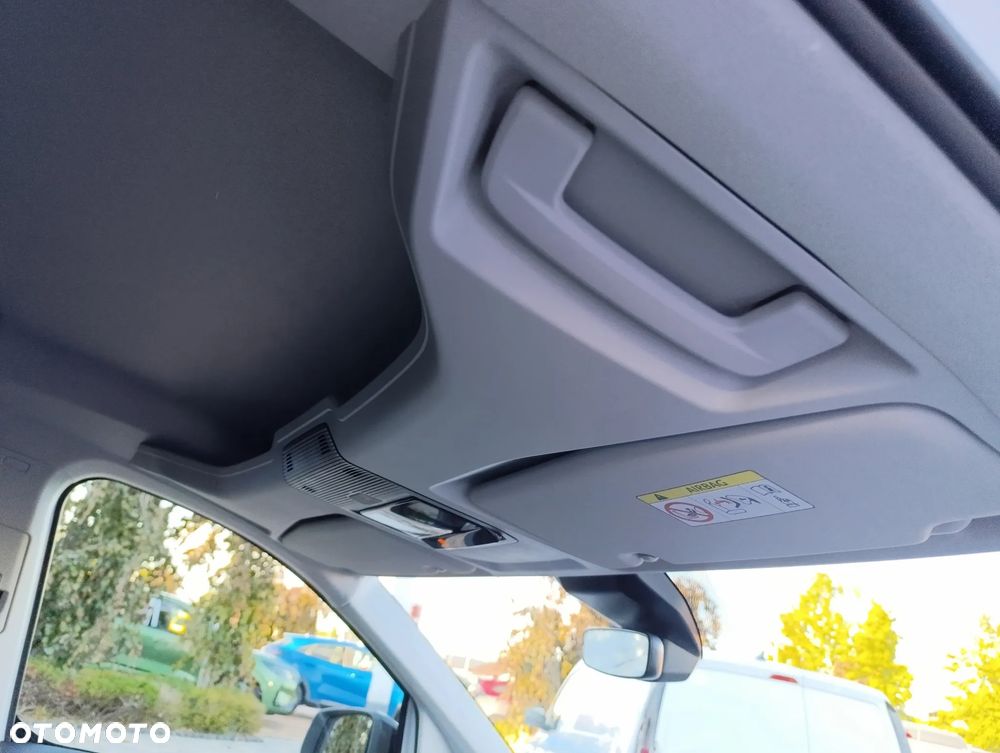 Ford Transit Connect - 22