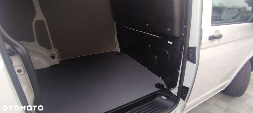 Volkswagen Transporter T6 - 19