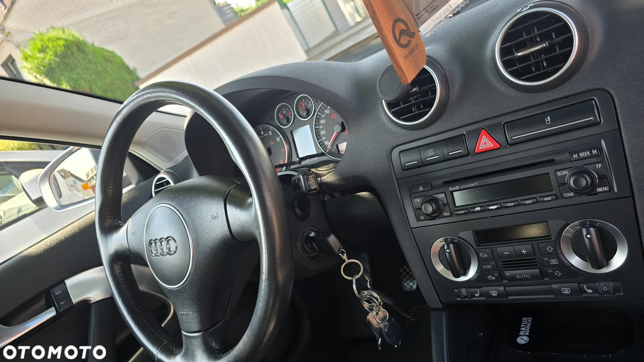 Audi A3 1.6 Ambiente - 16