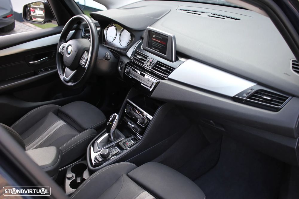 BMW 216 Active Tourer d Advantage Auto - 23