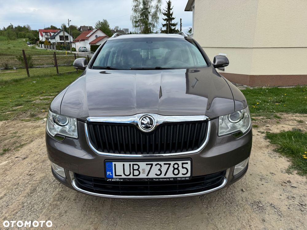 Skoda Superb 2.0 TDI Ambition DSG - 9