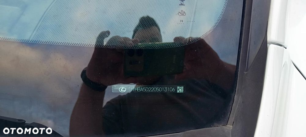 Lexus IS 200t F Sport - 9