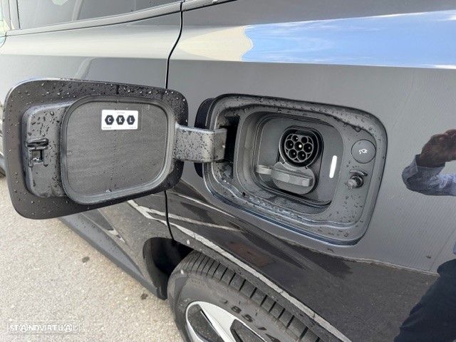 Volvo EX90 - 18