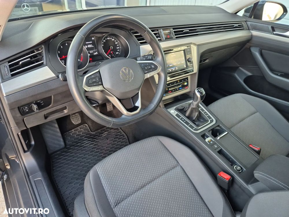 Volkswagen Passat 1.5 TSI ACT Advance - 12