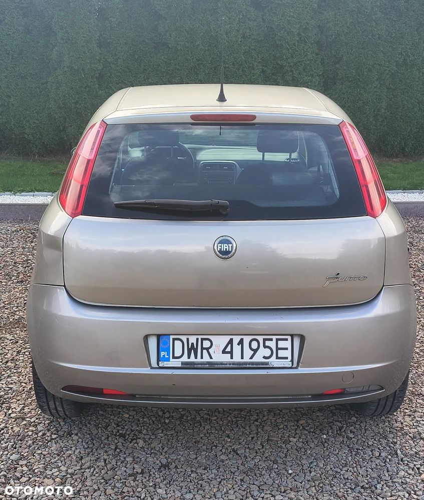 Fiat Grande Punto 2007 photo 4