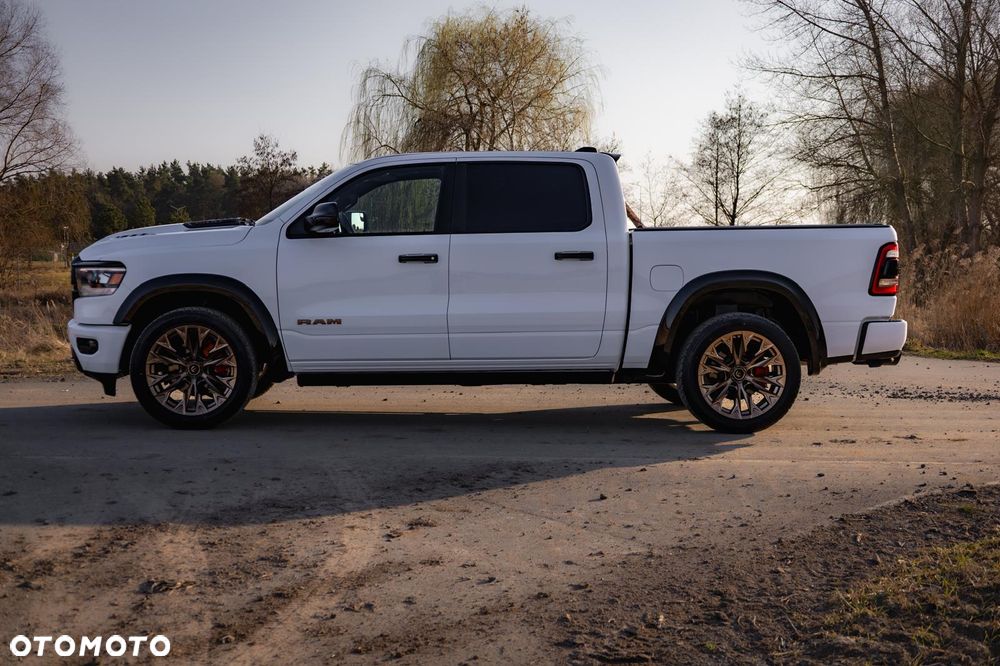 RAM 1500 Crew Cab Shortbed Bighorn - 39