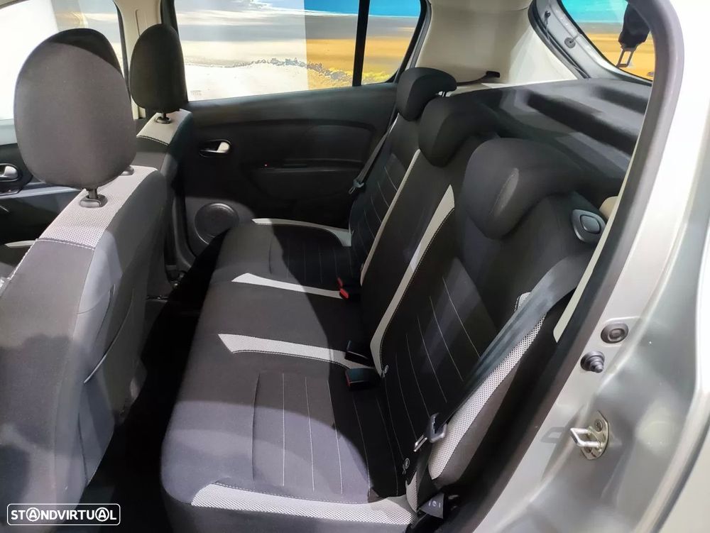 Dacia Sandero 0.9 TCe Stepway - 19