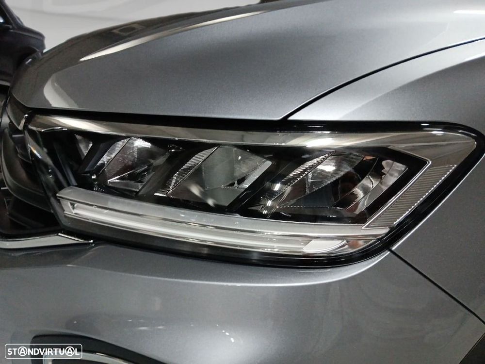 VW T-Roc 1.0 TSI Urban - 33