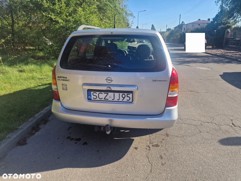 Opel Astra - 4