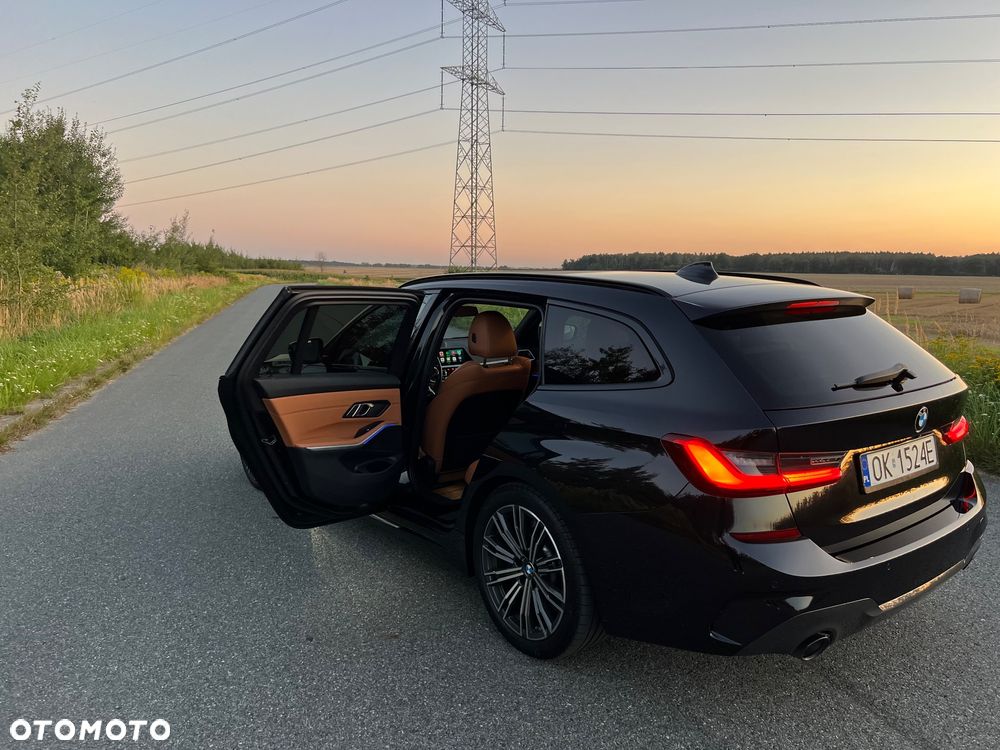 BMW Seria 3 330i xDrive M Sport - 20