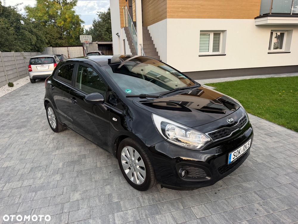 Kia Rio - 4