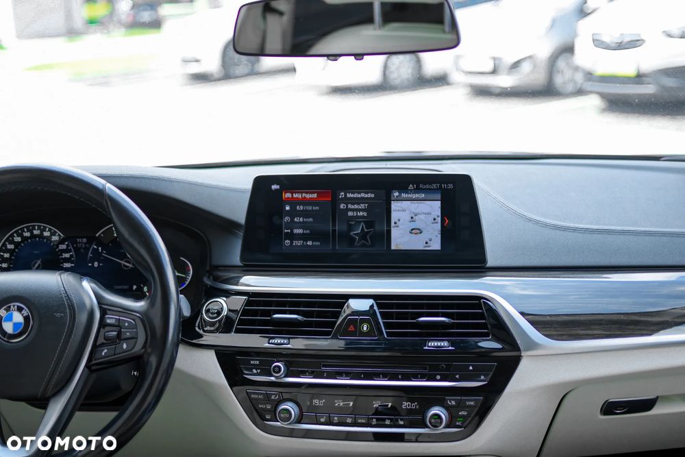 BMW Seria 5 520d xDrive Luxury Line - 12