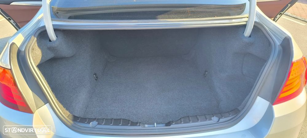 BMW 530 d Auto - 8