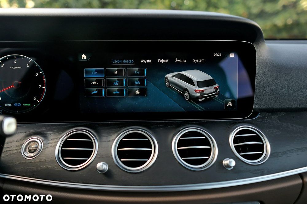 Mercedes-Benz Klasa E 450 4-Matic All-Terrain Exclusive - 26