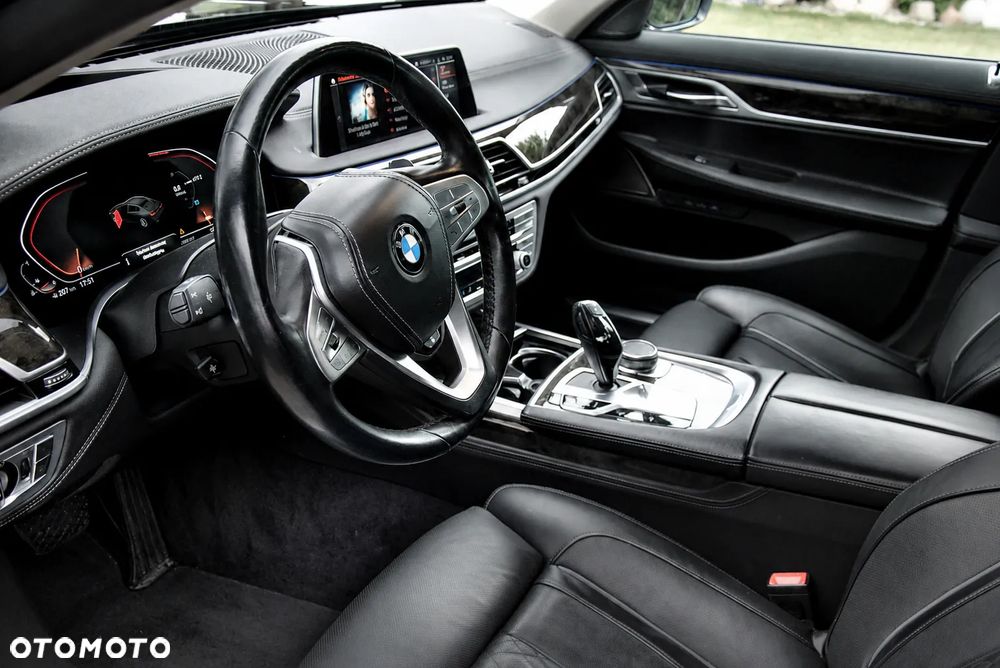 BMW Seria 7 750Li xDrive - 6