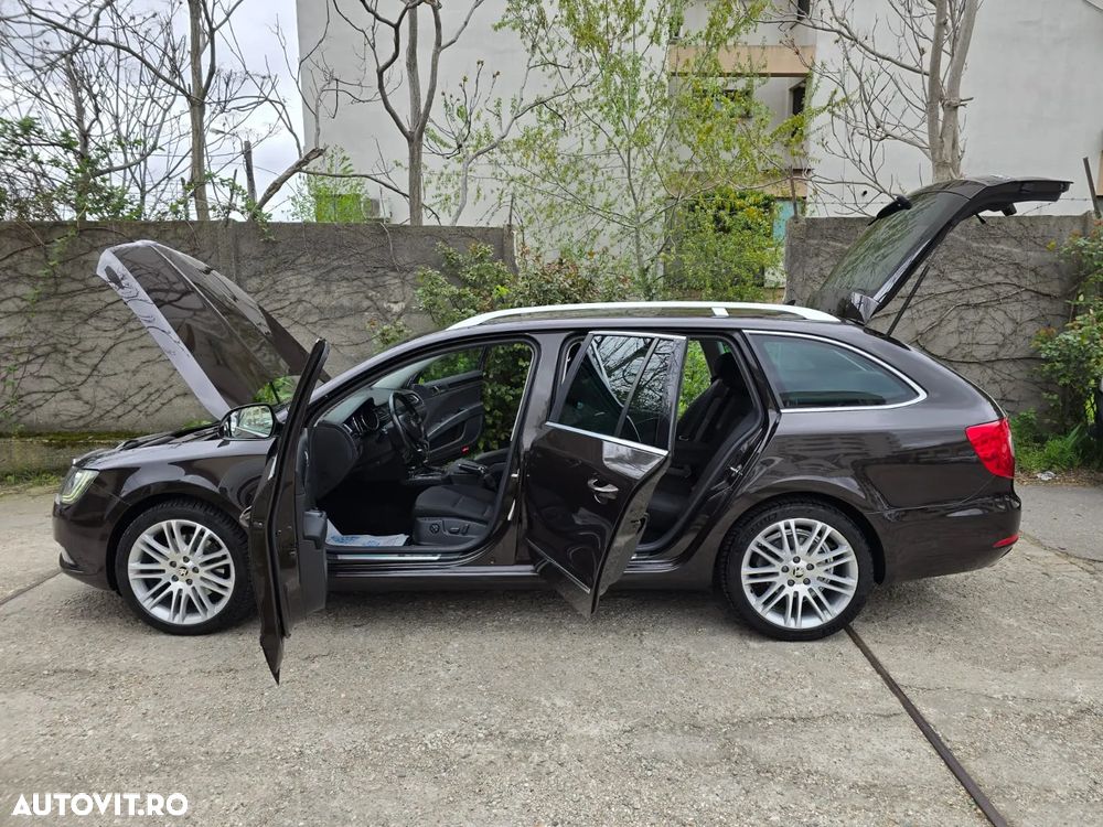 Skoda Superb 2.0 TDI 4X4 Elegance - 4