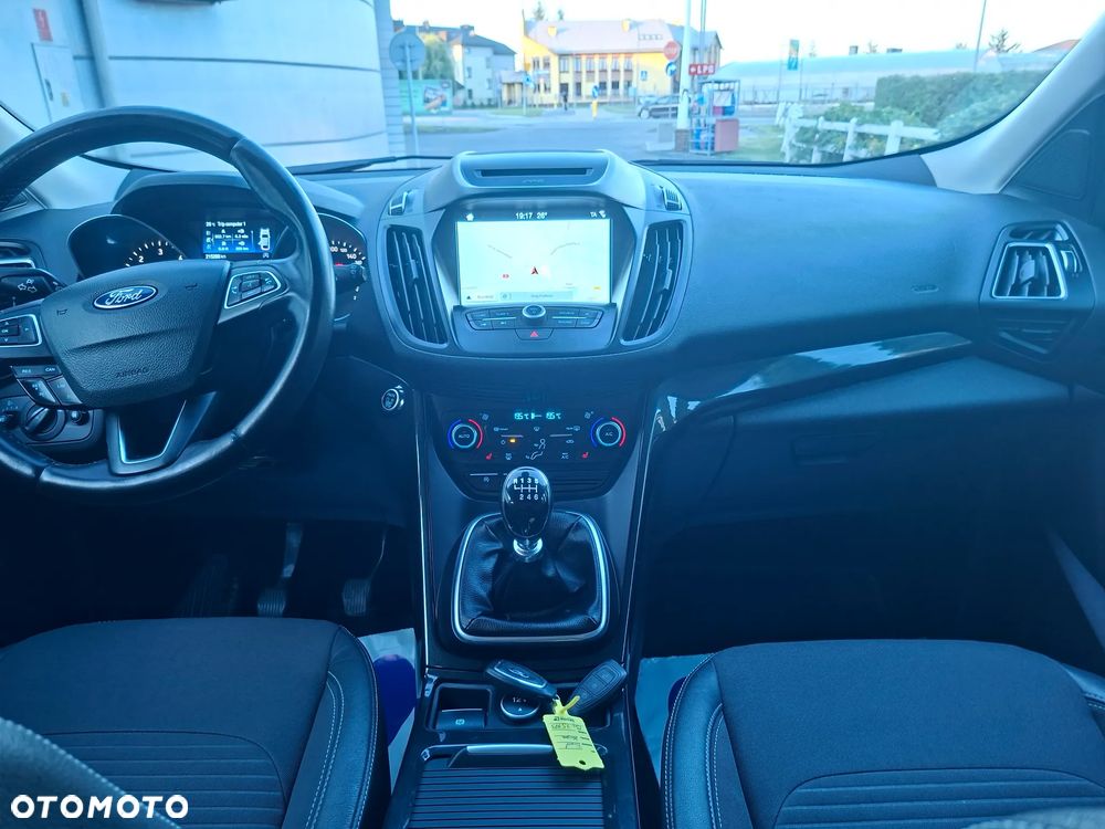 Ford Kuga 2.0 TDCi 2x4 Black & Silver - 30
