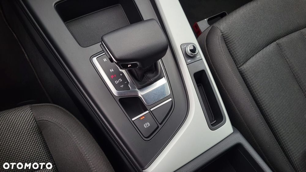 Audi A4 Limousine 35 TFSI mHEV S tronic - 22