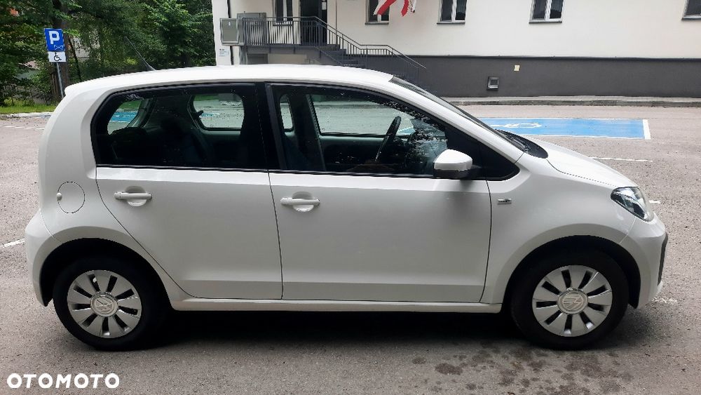 Volkswagen up! (BlueMotion Technology) move - 4