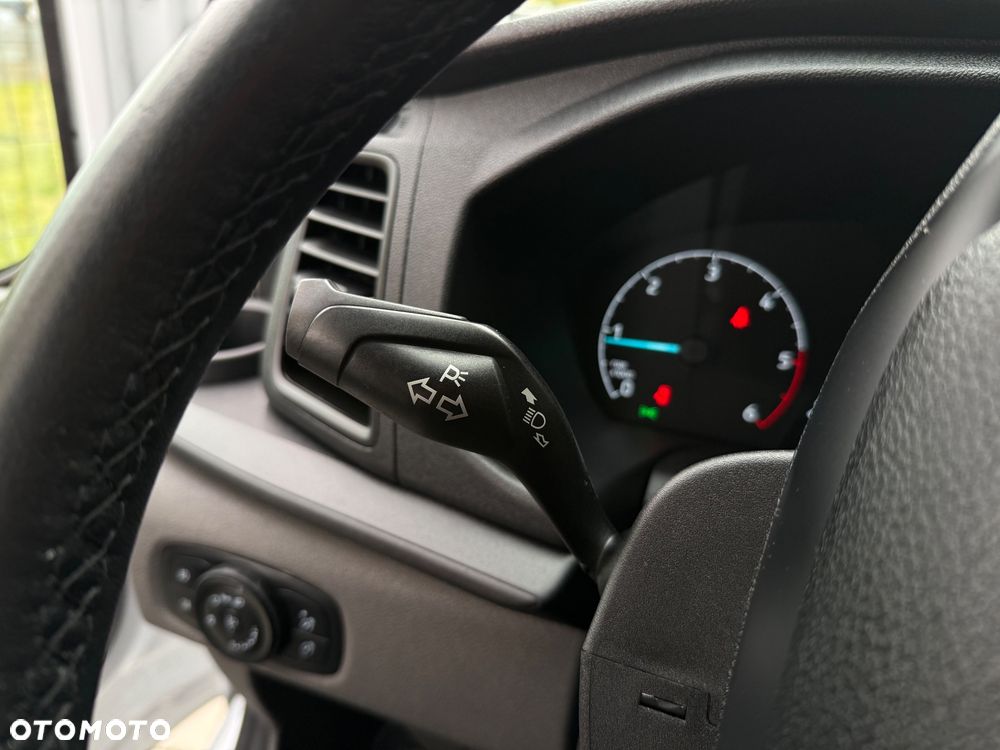 Ford Transit Custom - 22