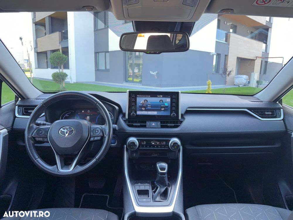 Toyota RAV4 - 12