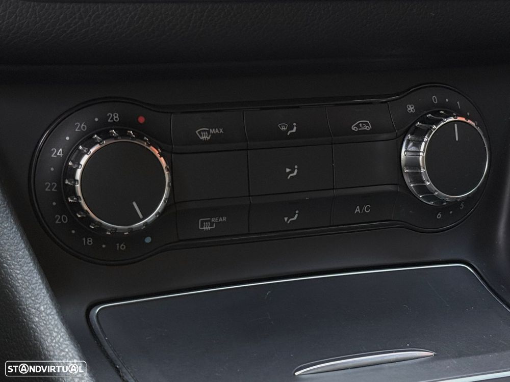 Mercedes-Benz CLA 180 d Shooting Brake Urban - 17