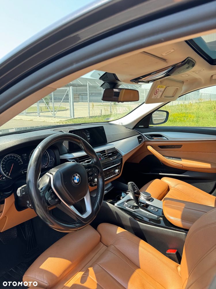 BMW Seria 5 520d - 9