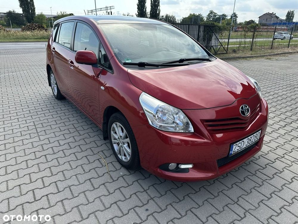 Toyota Verso 2011