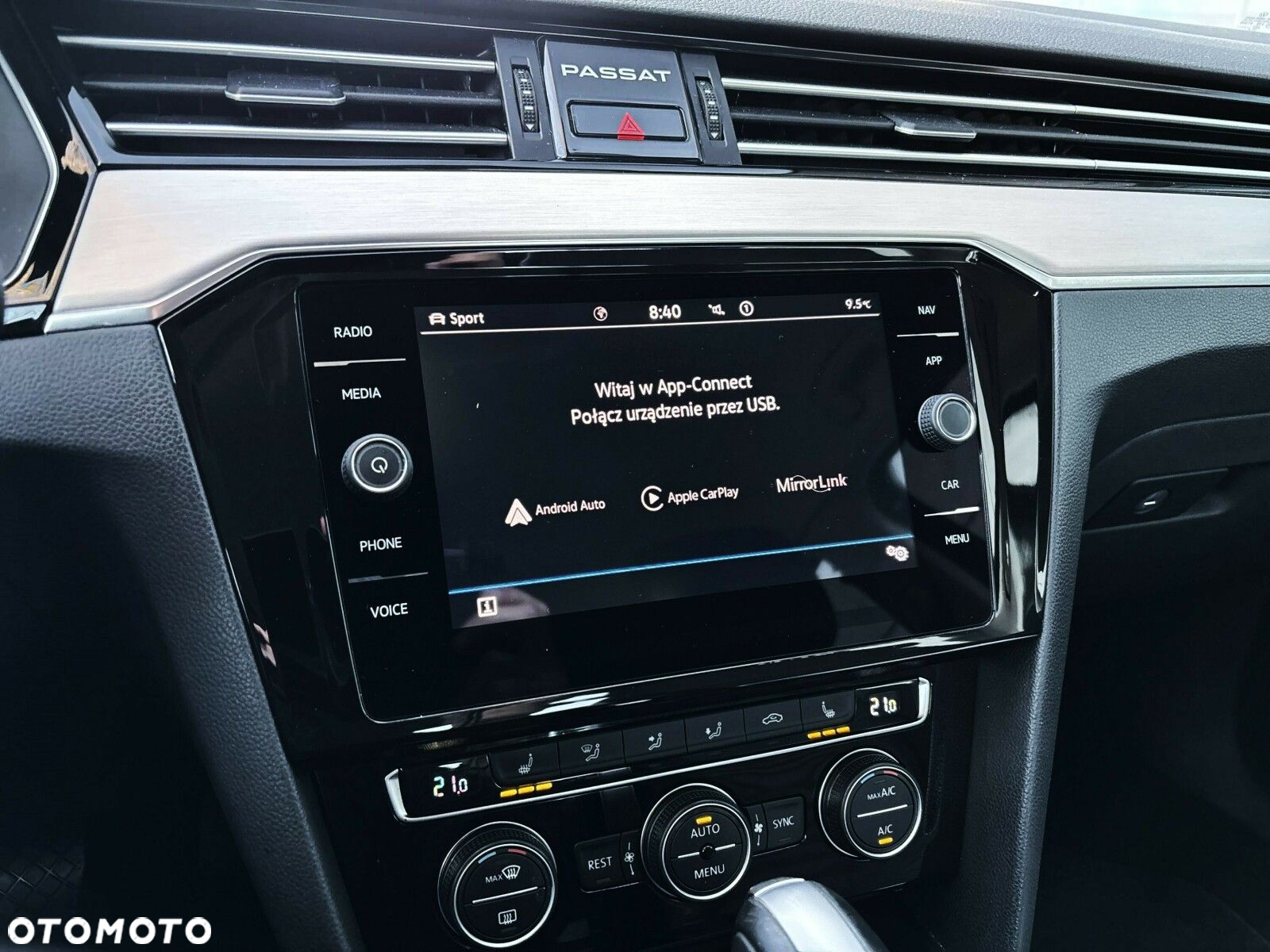 Volkswagen Passat - 25