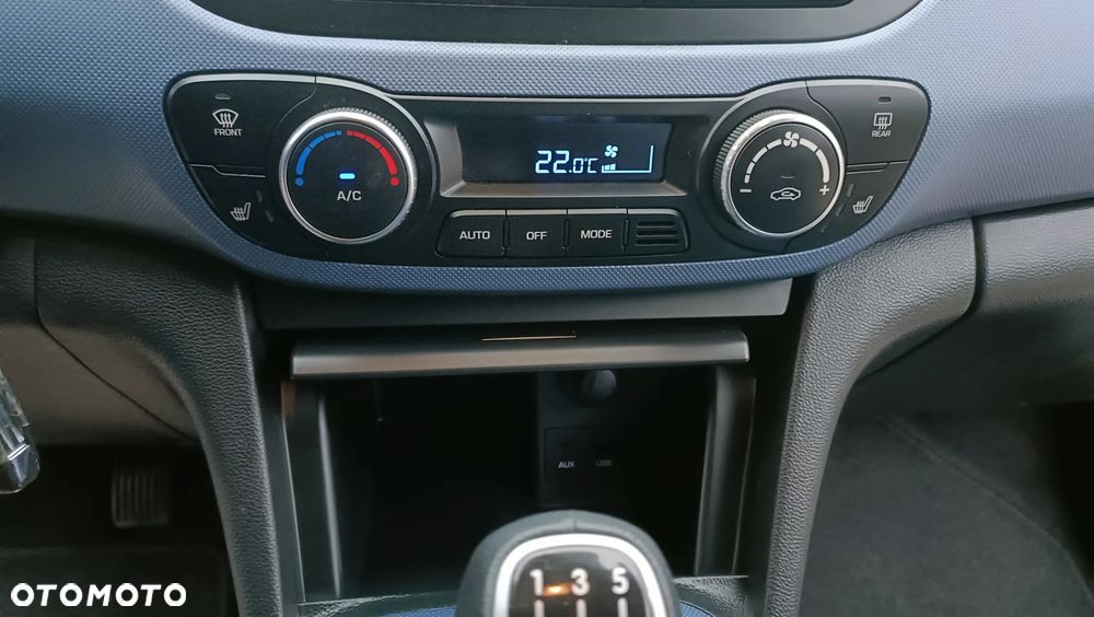 Hyundai i10 1.2 Fifa World Cup Edition - 15